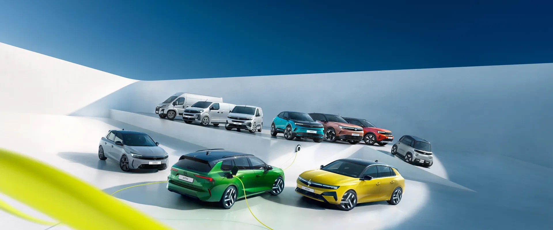 Die Opel Elektro-Modelle bis zu 694km Reichweite.  Jetzt ab 0 % fixem Sollzinssatz*!