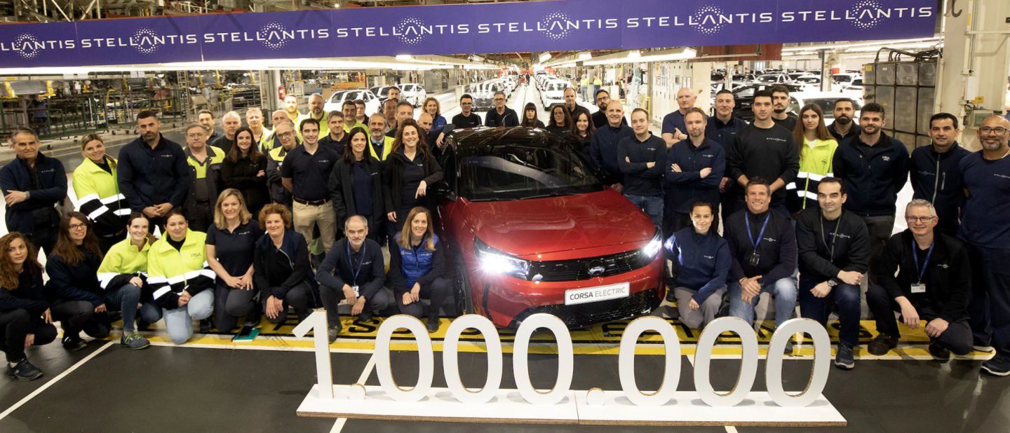 The Stellantis team at the Zaragoza plant, celebrating the 1 millionth unit of the current generation Corsa rolling off the production line. IS THE OPEL CORSA A SUCCESS? YES, OF CORSA!